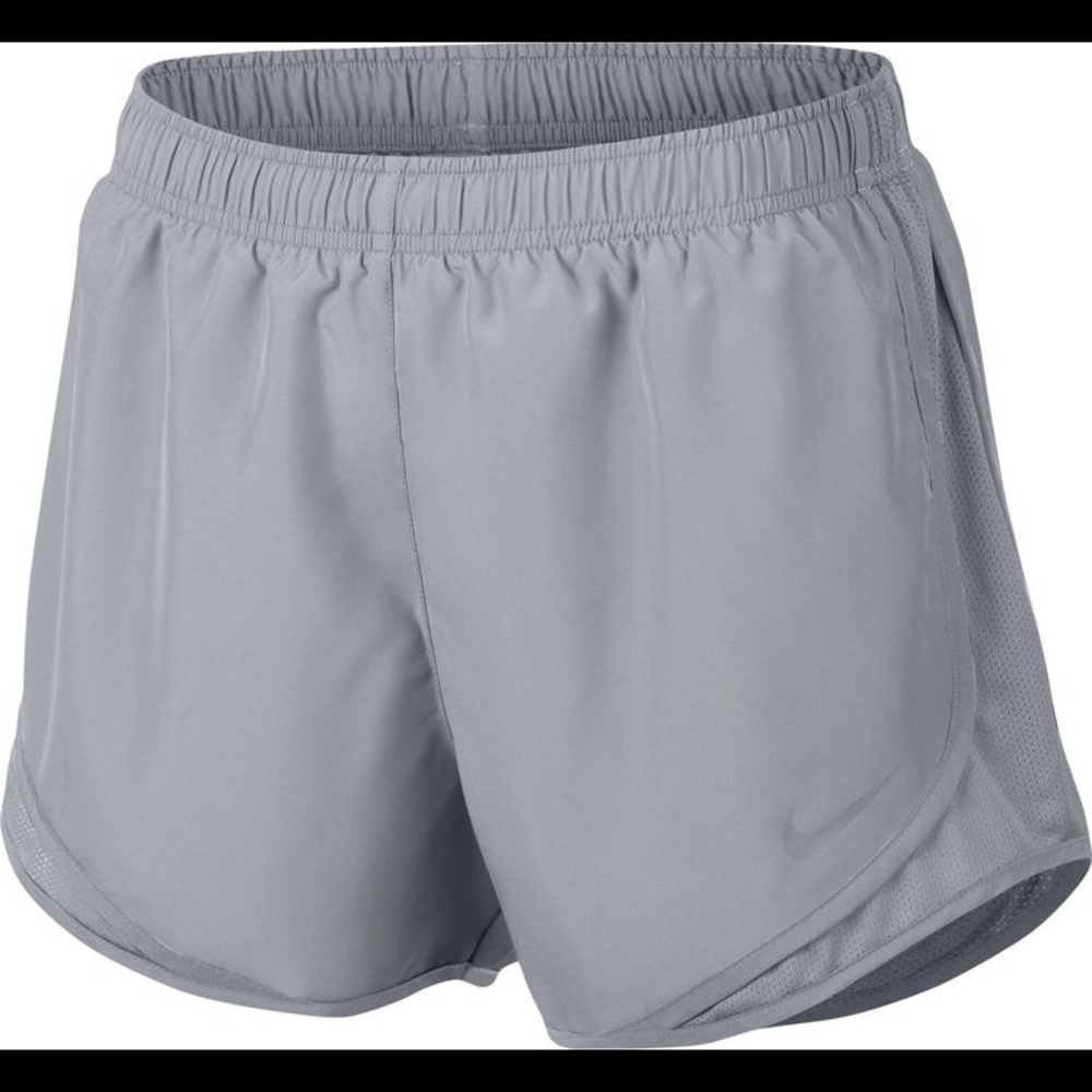 Nike Women’s Gray Running Shorts 👟